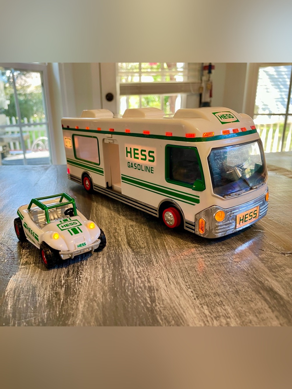 Vintage 1998 Hess Recreation Van with Dune Buggy – Working Lights